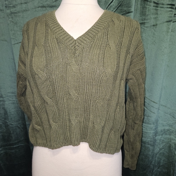 Madewell Cable Knit V Neck Crop Sweater - Picture 2 of 4